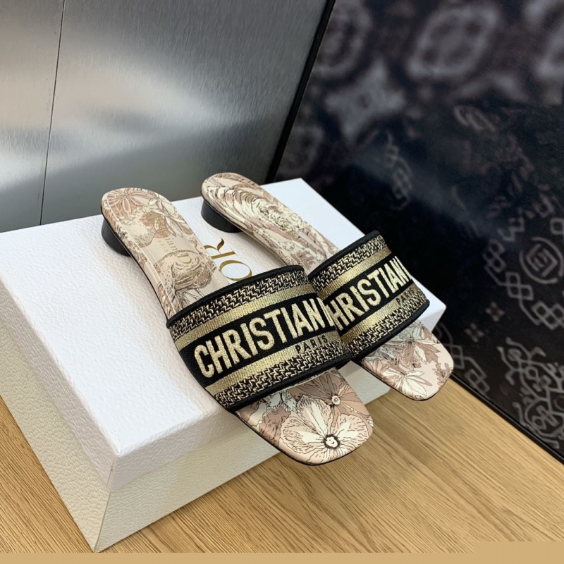 ch**an D*or slippers
